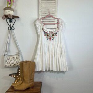 NWT FREE PEOPLE EMBROIDERED MINI DRESS